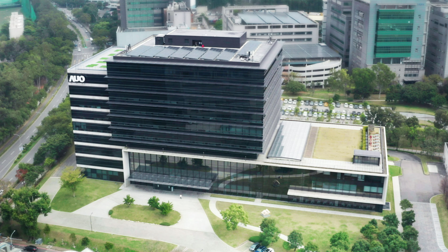 DUOBAO�����پW�e�O���`���m���飬��&rdquo;DUOBAO�����پWȫ���аl���ģ�Global Research Center��GRC��&rdquo;������ǣ�ͨ�^ISO 14068-1:2023̼�к͹���˜ʲ��C�������Z��2030�ꌍ�F�_�������k�����c������Ŀ���~�M